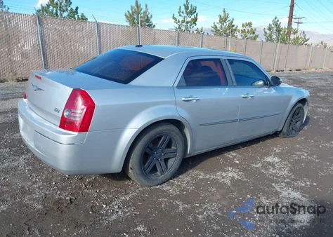 2010 Chrysler 300 Touring/Signature Series/Executive Series из США, поврежденный, VIN 2C3CA5CV8AH218073